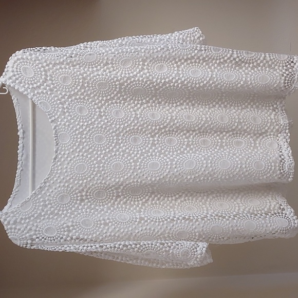 Chico's Tops - Chico's Travelers 3/4 Sleeve White Lacy Overlay Top